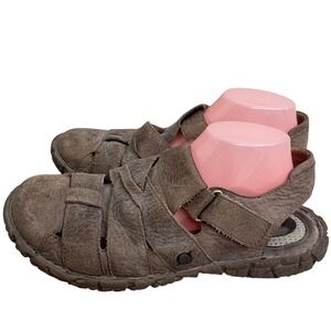 Born Mens Brown Leather Fisherman Sandals Rugged Comfort Strap Shoes size 10